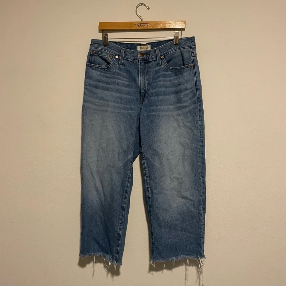 Madewell The Slouchy Boyjean Light-washed Distressed Jeans, Size 30